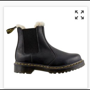 Doc marten air walk winter boots with lining